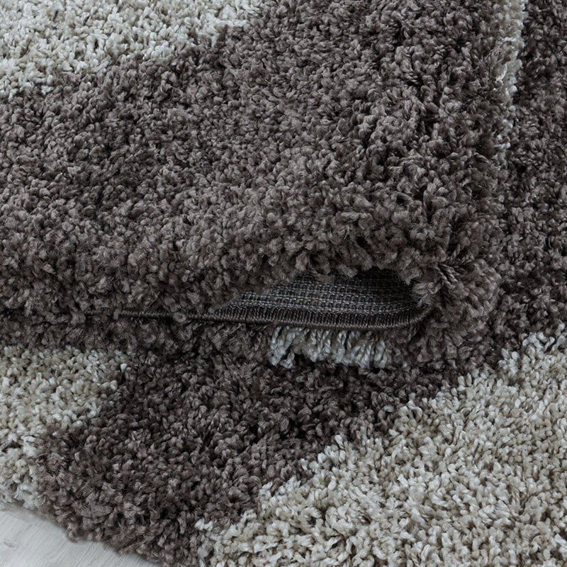 Round High-Pile Floor Rug - Tuggy Taupe