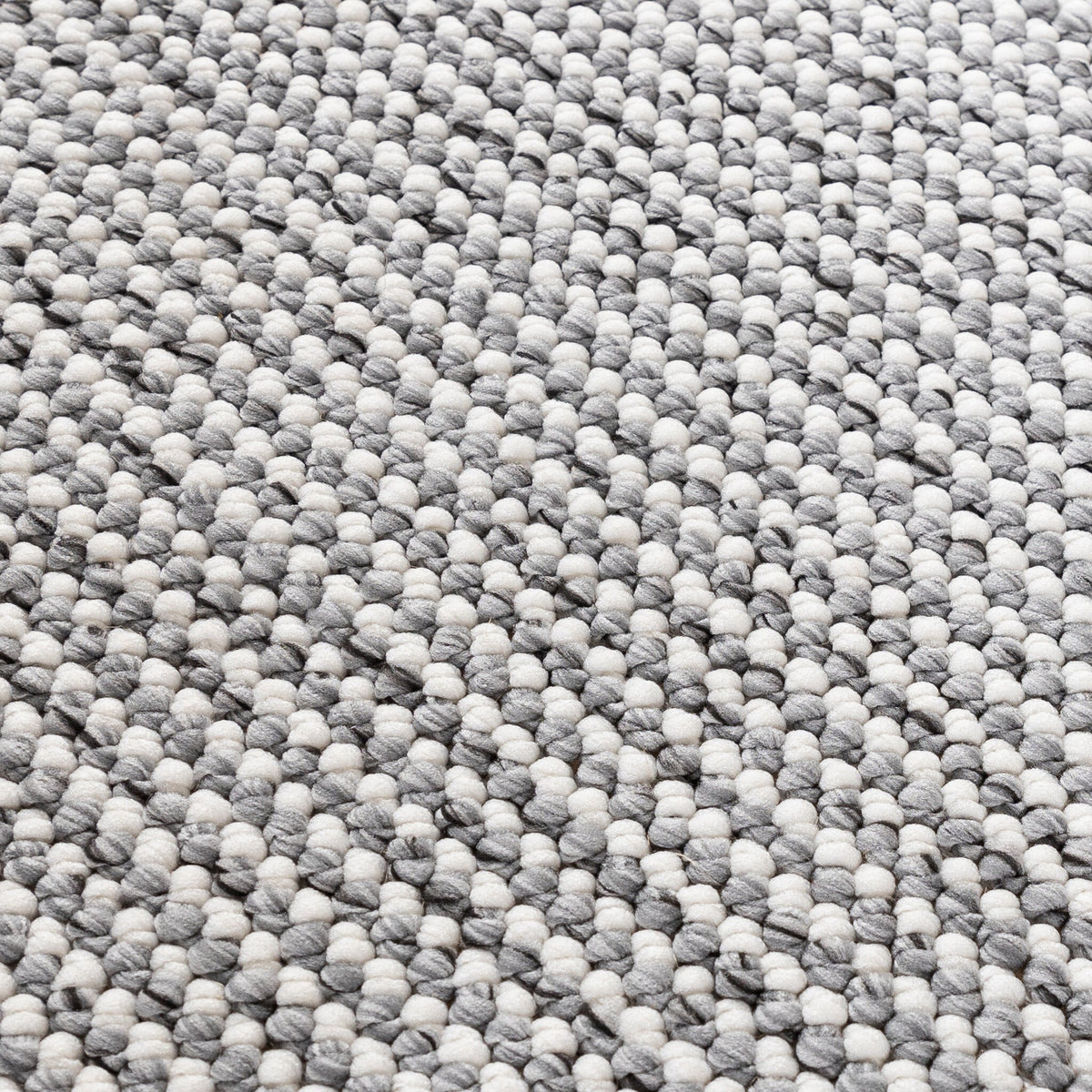 Sustainable Low-Pile Rug - Lykke Light Grey