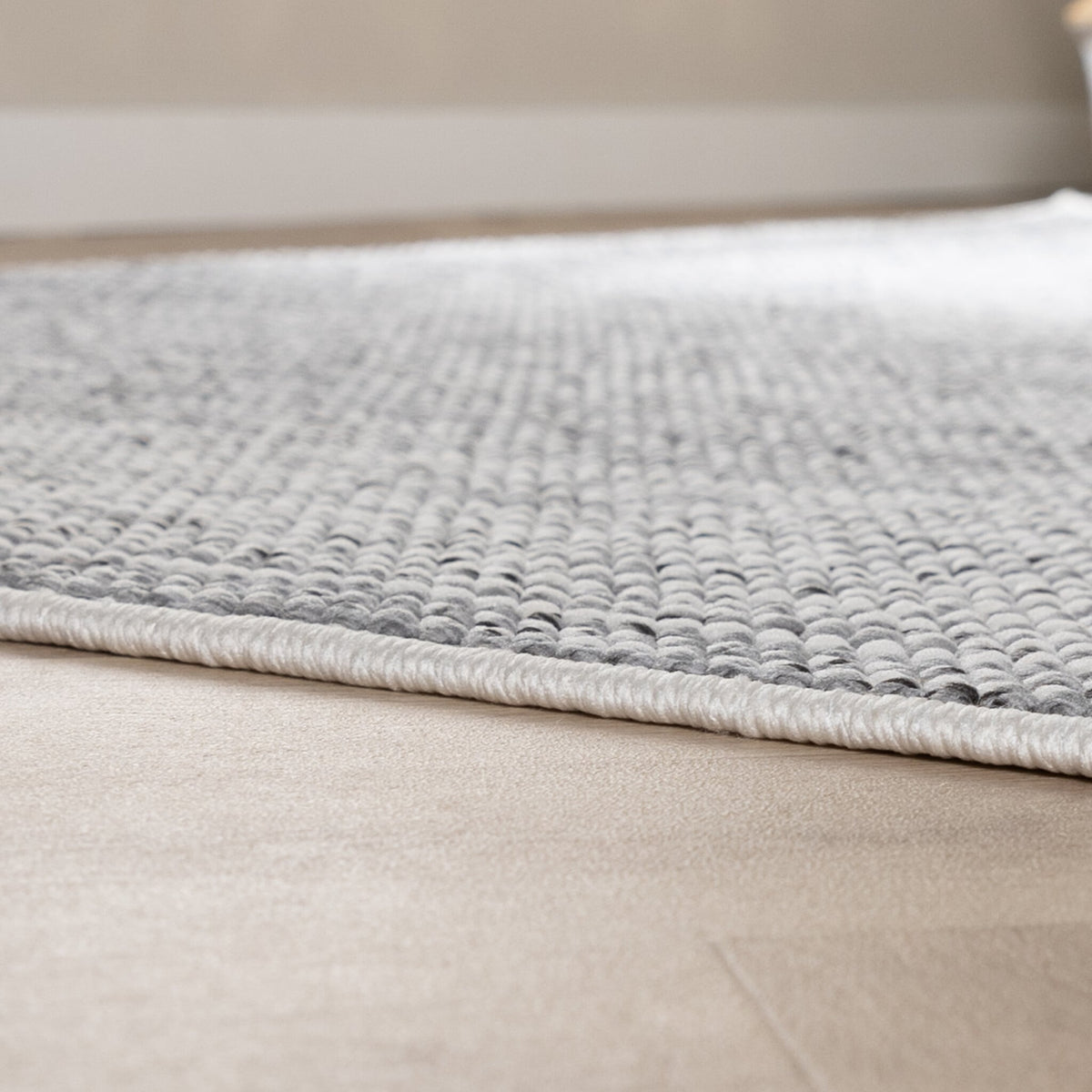 Sustainable Low-Pile Rug - Lykke Light Grey