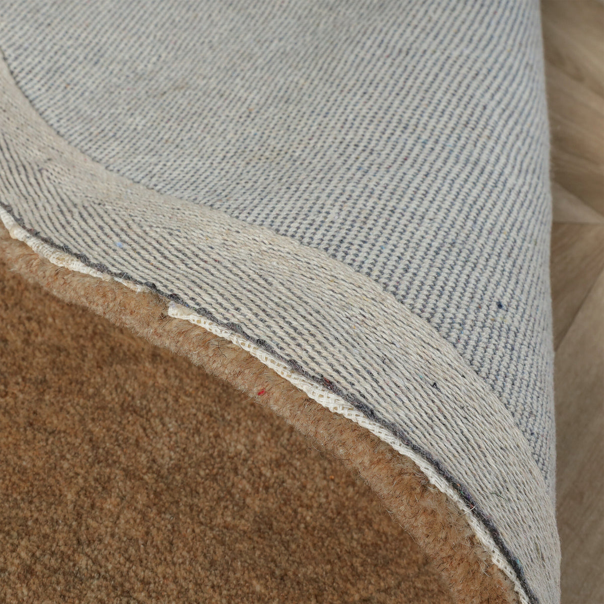 Tapis organique - Isara Border Brown