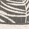 Tapis d'extérieur rond - Malta Leaves Noir - thumbnail 6